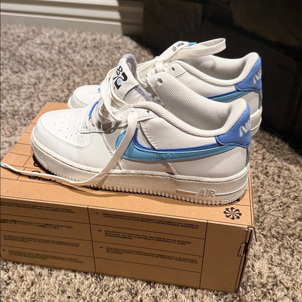 Blue Swooshes Mark The Nike Air Force 1’s Second ’82-Themed Colorway - Picture 4 of 15